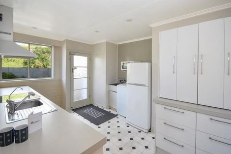 Photo of property in 31 Cliffs Road, Saint Clair, Dunedin, 9012