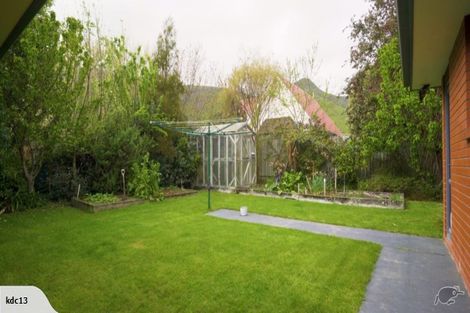 Photo of property in 10 Deavoll Place, Heathcote Valley, Christchurch, 8022