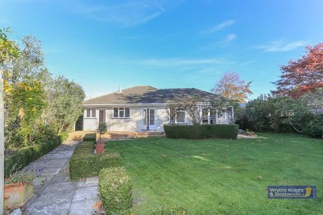 Photo of property in 6 Verran Place, Fendalton, Christchurch, 8052