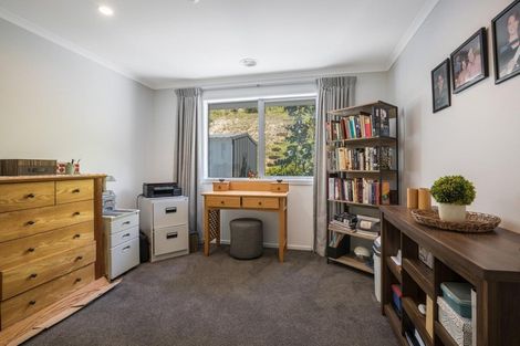 Photo of property in 35 Banks Boulevard, Whitby, Porirua, 5024