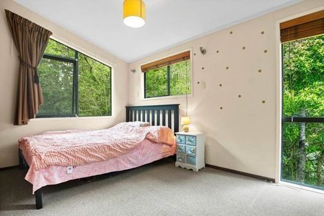 Photo of property in 15 Caram Place, Birkenhead, Auckland, 0626