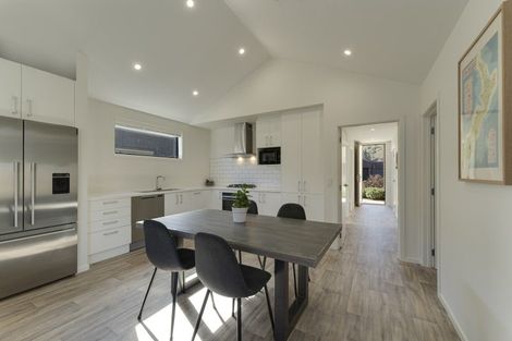 Photo of property in 6 Lorne Street, Lake Hayes, Queenstown, 9304