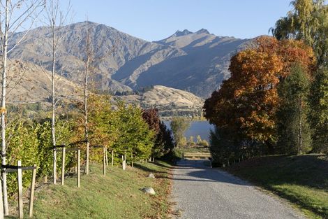 Photo of property in 27 Central Park Avenue, Lake Hayes, Queenstown, 9371