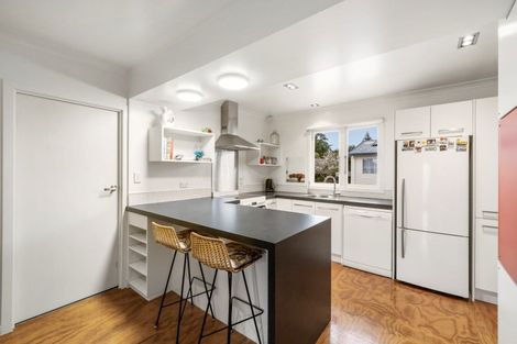 Photo of property in 44 Bellevue Road, Brookfield, Tauranga, 3110