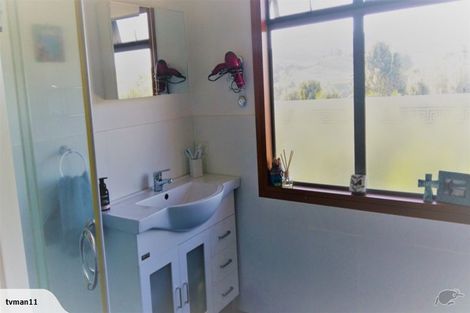 Photo of property in 150 Waitaha Road, Welcome Bay, Tauranga, 3112