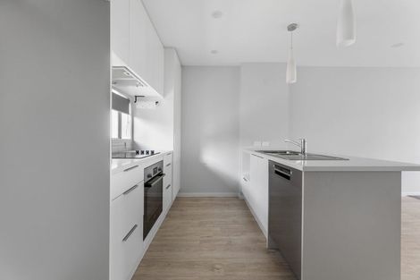 Photo of property in 7/51 Wharf Road, Te Atatu Peninsula, Auckland, 0610