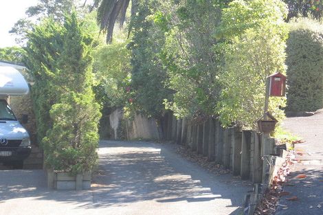 Photo of property in 31 Korotaha Terrace, Rothesay Bay, Auckland, 0630