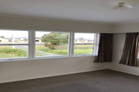 Photo of property in 296 One Tree Point Road, One Tree Point, 0118