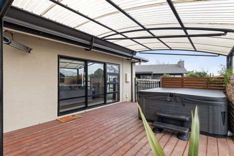 Photo of property in 6 Trump Place, Kelvin Grove, Palmerston North, 4414