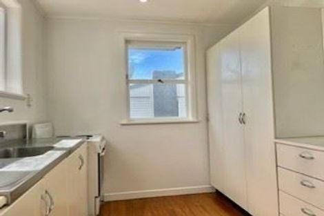 Photo of property in 72 Hepburn Road, Glendene, Auckland, 0602