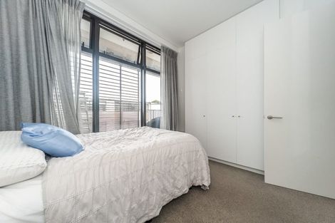 Photo of property in 104/11 Jean Caldwell Way, Island Bay, 6023