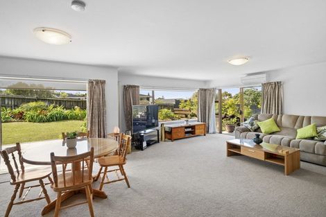 Photo of property in 85 Weatherly Road, Torbay, Auckland, 0630