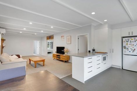 Photo of property in 2 Kellow Street, Wallaceville, Upper Hutt, 5018