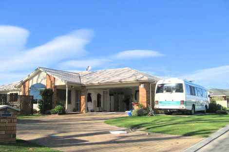 Photo of property in 3 Flemington Place, Taradale, Napier, 4112