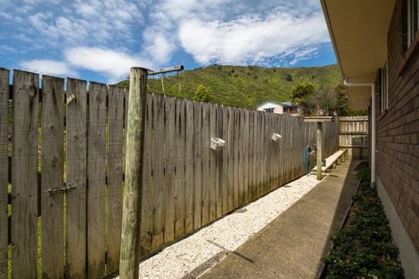 Photo of property in 67a Moana View Road, Waikawa, Picton, 7220