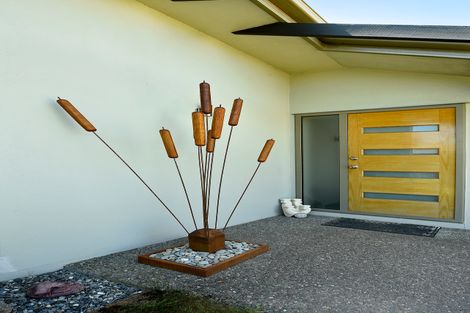 Photo of property in 40 Hoult Crescent, Monaco, Nelson, 7011