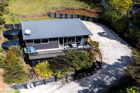 Photo of property in 33 Whaanga Road, Raglan, 3297