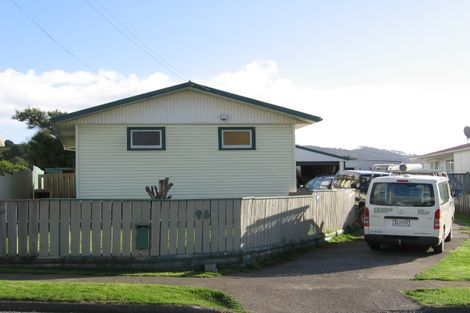 Photo of property in 96 Sievers Grove, Cannons Creek, Porirua, 5024
