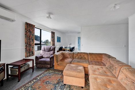 Photo of property in 17 Hobson Street, Normanby, Hawera, 4614