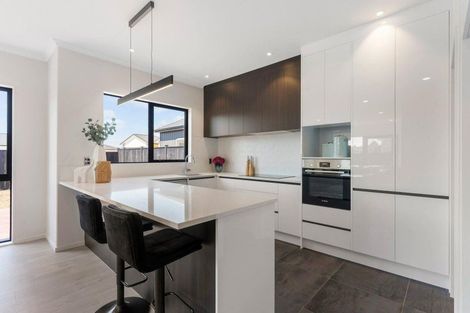 Photo of property in 13 Arahi Road, Clevedon, 2582