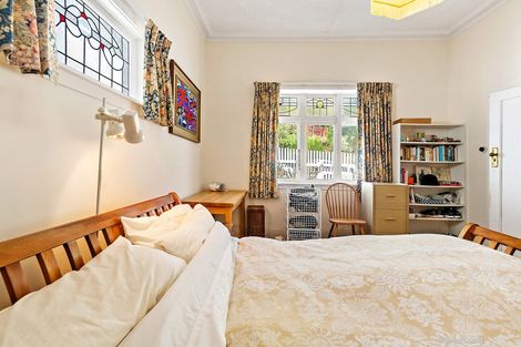 Photo of property in 11 Waiteata Road, Kelburn, Wellington, 6012