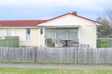 Photo of property in 2 Roberts Terrace, Onekawa, Napier, 4110