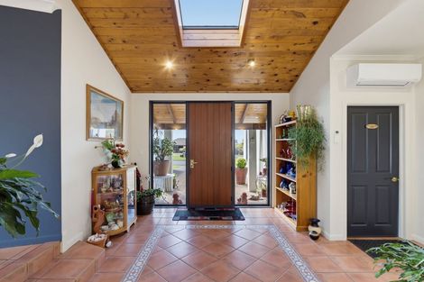 Photo of property in 15 Edward Payton Grove, Pukehangi, Rotorua, 3015