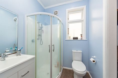 Photo of property in 51 Pohutukawa Street, Woburn, Lower Hutt, 5010