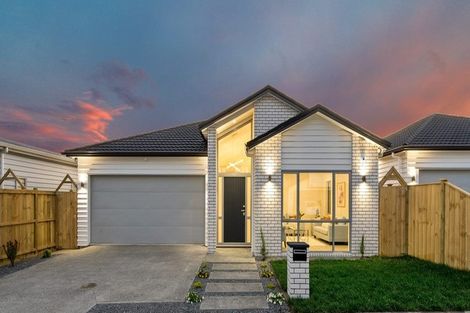 Photo of property in 8 Exmoor Road, Karaka, Papakura, 2113