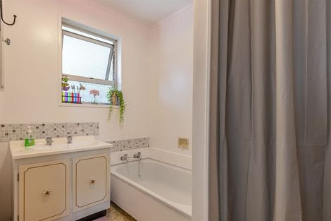 Photo of property in 73 East Street, Feilding, 4702