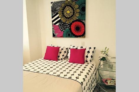 Photo of property in 14a Glade Place, Birkenhead, Auckland, 0626