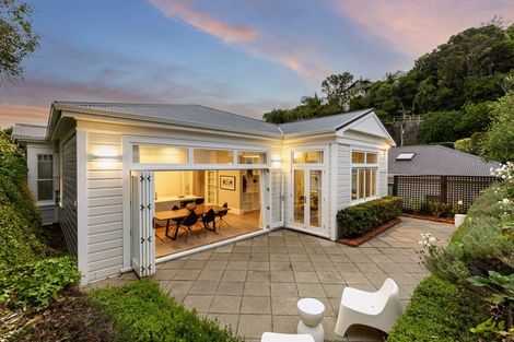 Photo of property in 22 Plunket Street, Kelburn, Wellington, 6012