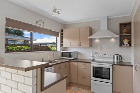 Photo of property in 1/12 Pemberton Crescent, Greerton, Tauranga, 3112