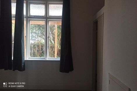 Photo of property in 1 Cossens Street, Balclutha, 9230