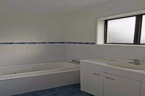 Photo of property in 154 Weatherly Road, Torbay, Auckland, 0630