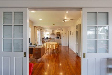 Photo of property in 39 Lincoln Terrace, Hokowhitu, Palmerston North, 4410