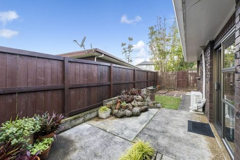 Photo of property in 21 Matuhi Rise, Henderson, Auckland, 0612