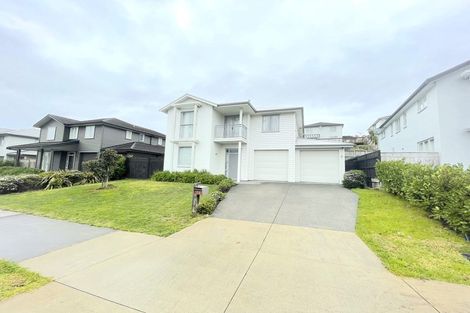 Photo of property in 74 Mackay Drive, Greenhithe, Auckland, 0632
