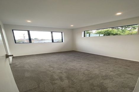 Photo of property in 9a Edwards Avenue, Henderson, Auckland, 0610