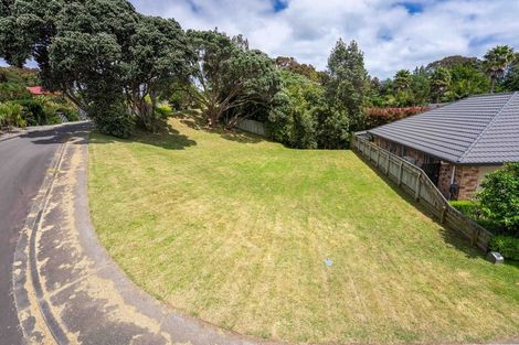 Photo of property in 7 Fairway Oaks Drive, Waikanae Beach, Waikanae, 5036