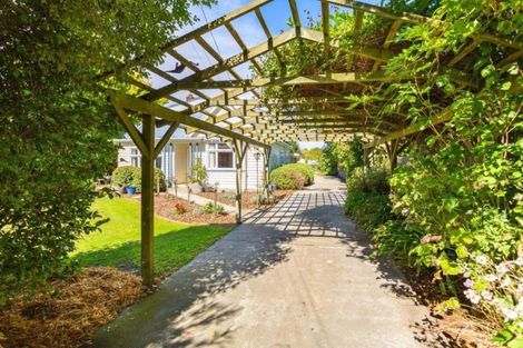 Photo of property in 16 Saint James Street, Southbridge, 7602