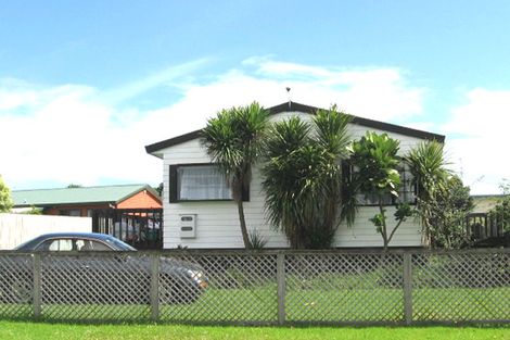 Photo of property in 9 Riserra Drive, Ranui, Auckland, 0612