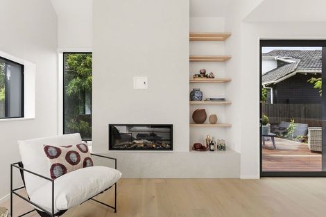 Photo of property in 38 Straven Road, Riccarton, Christchurch, 8011