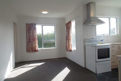 Photo of property in 2/1 Raeben Avenue, Hillcrest, Auckland, 0627