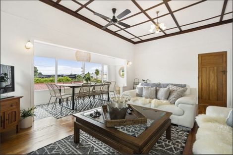 Photo of property in 50a Ngataringa Road, Devonport, Auckland, 0624