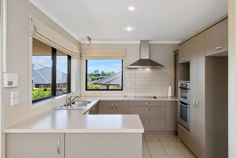 Photo of property in 33 Malta Crescent, Katikati, 3129