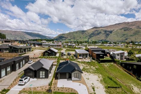 Photo of property in 201 Aubrey Road, Wanaka, 9305