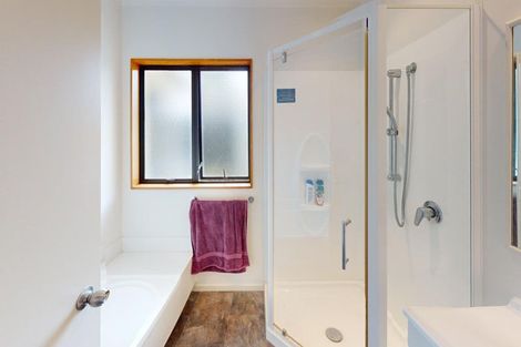 Photo of property in 5a Franklin Avenue, Hokowhitu, Palmerston North, 4410