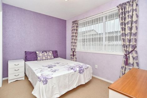 Photo of property in 2/1 Larkhill Place, Russley, Christchurch, 8042