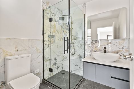 Photo of property in 30 Harbour Crest Drive, Waiuku, 2123